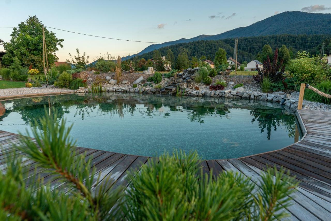 Ribnica Glamping Happiness With Natural Pool מראה חיצוני תמונה